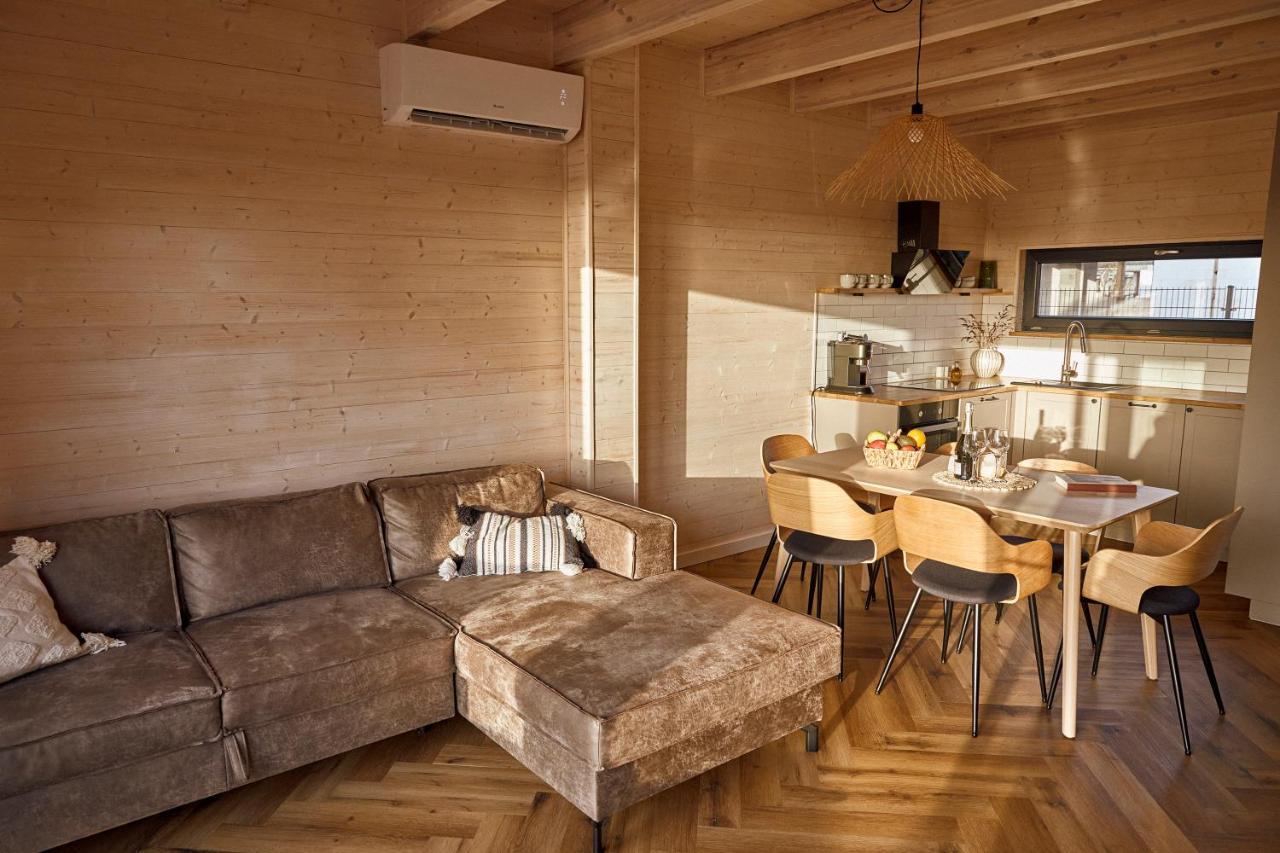 فيلا Wood House تشوستش المظهر الخارجي الصورة